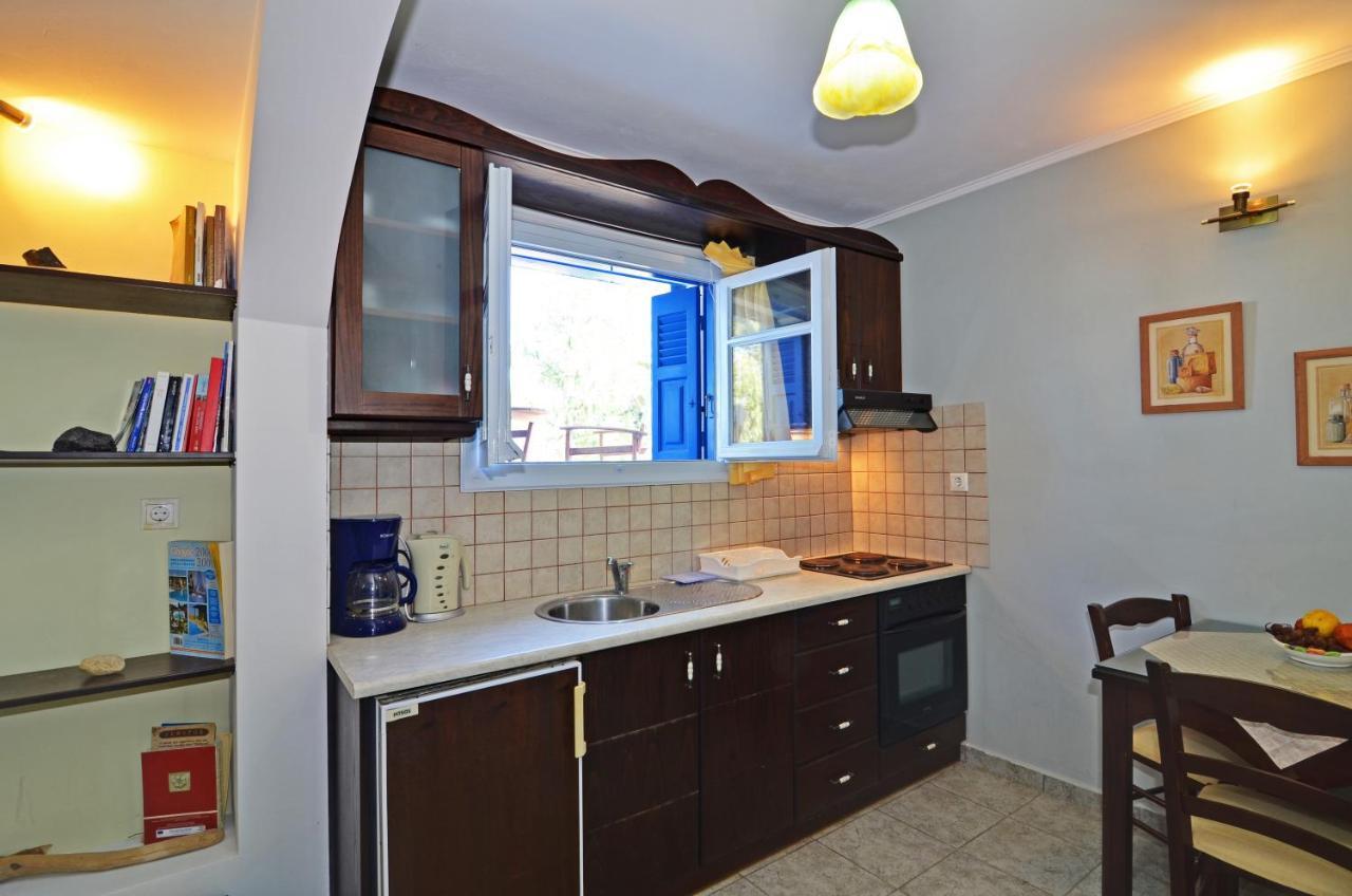 Nikos Sea View Apartments Adámasz Kültér fotó